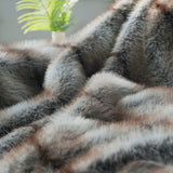 inchgrass Faux Fur Throw Blanket, Super Soft and Cozy Plush Blanket for Bed and Couch, All Season Blanket for Home Decor