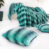 Inchgrass Tiffany Blue Faux Fur Throw Pillow Case Cushion Cover Luxury Soft Decorative Cushion Cover Plush Pillow Case Suitable for Bed/Sofa, 18x18 inches